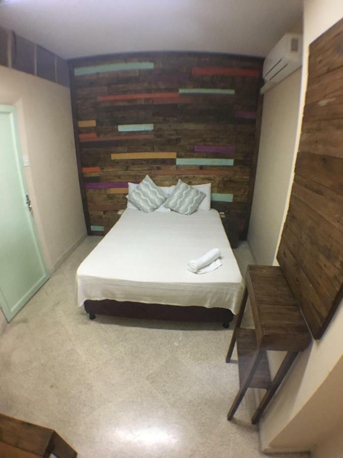 Hostal El Farol Asunción Esterno foto