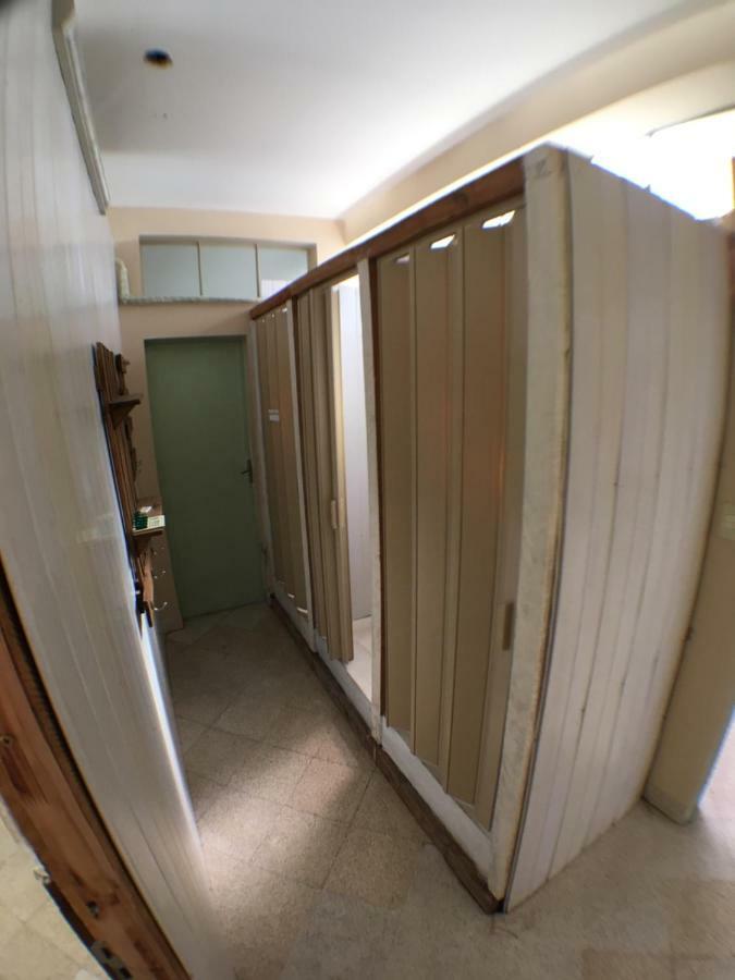 Hostal El Farol Asunción Esterno foto
